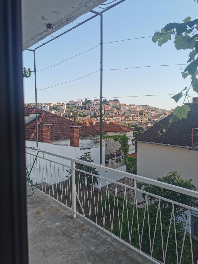 Apartman Tudor Kuzma Χβαρ Εξωτερικό φωτογραφία